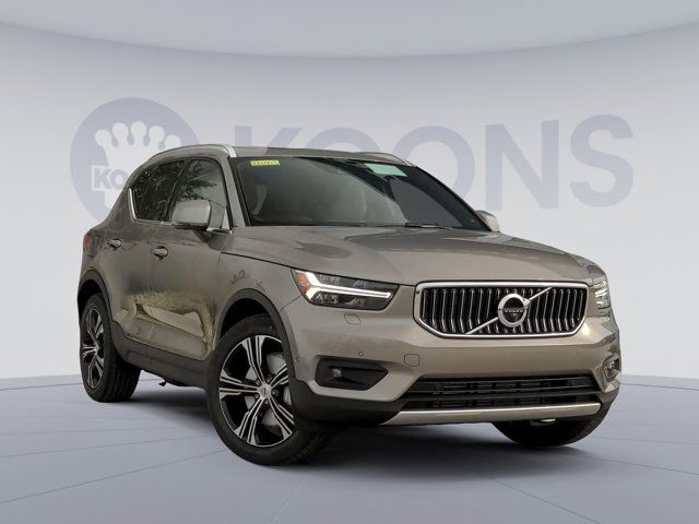 2022 Volvo XC40 Inscription