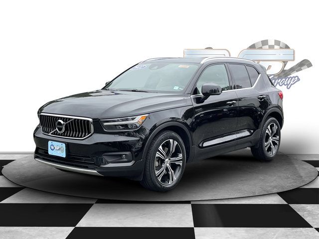 2022 Volvo XC40 Inscription