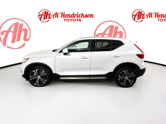 2022 Volvo XC40 Inscription