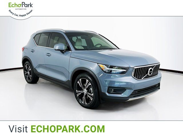 2022 Volvo XC40 Inscription