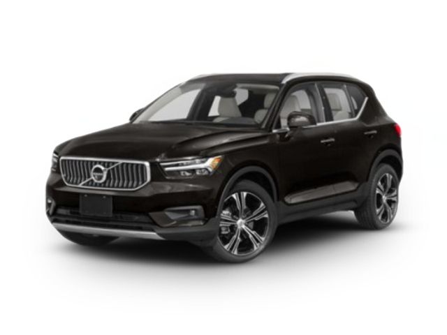 2022 Volvo XC40 Momentum