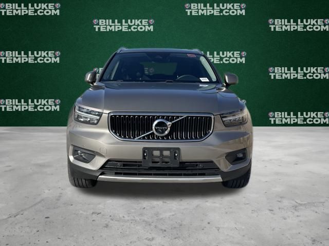 2022 Volvo XC40 Momentum