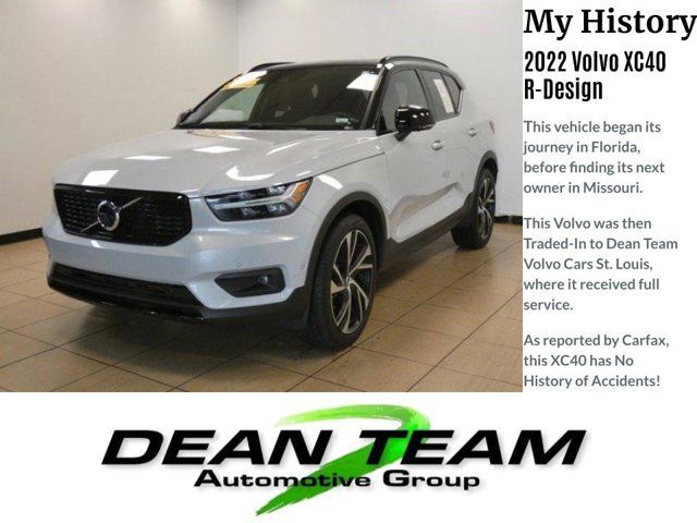 2022 Volvo XC40 R-Design