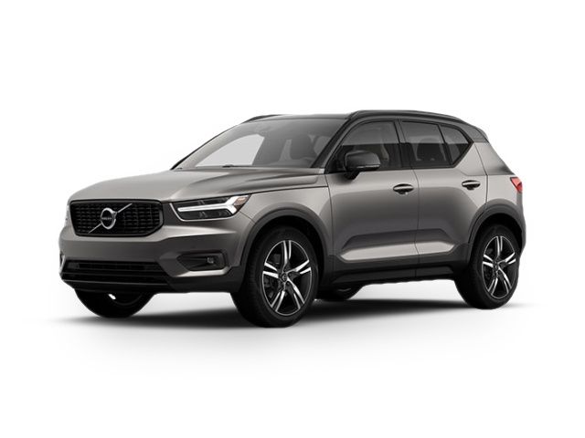 2022 Volvo XC40 R-Design