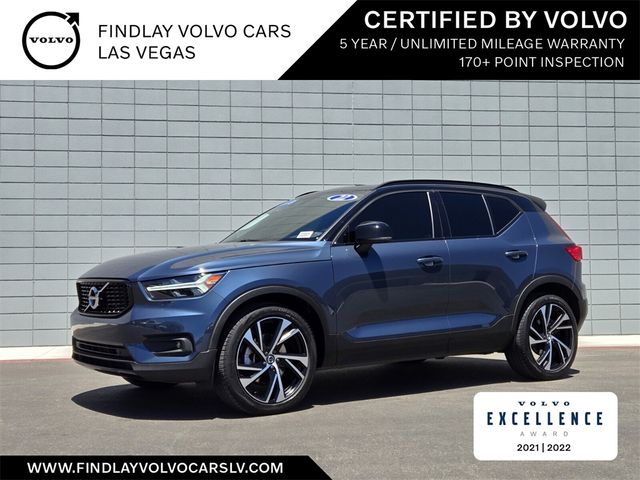 2022 Volvo XC40 R-Design