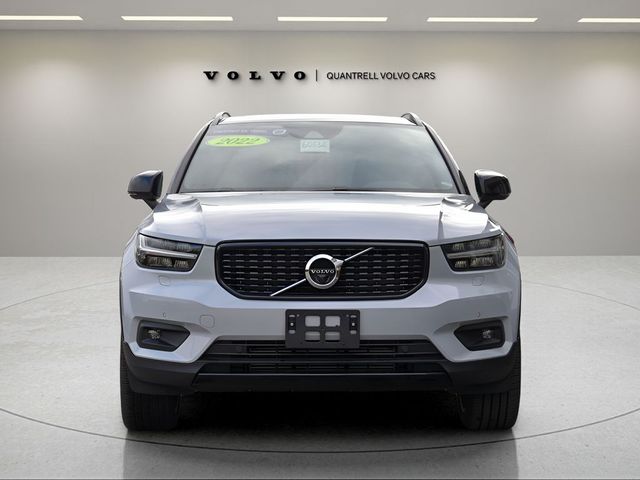 2022 Volvo XC40 R-Design