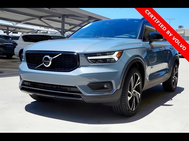 2022 Volvo XC40 R-Design