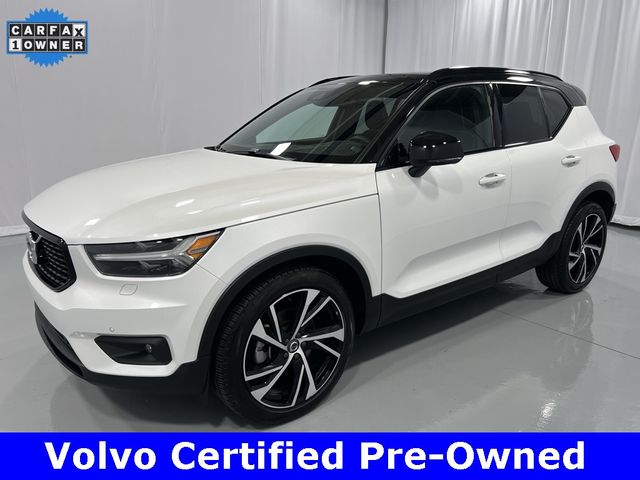 2022 Volvo XC40 R-Design