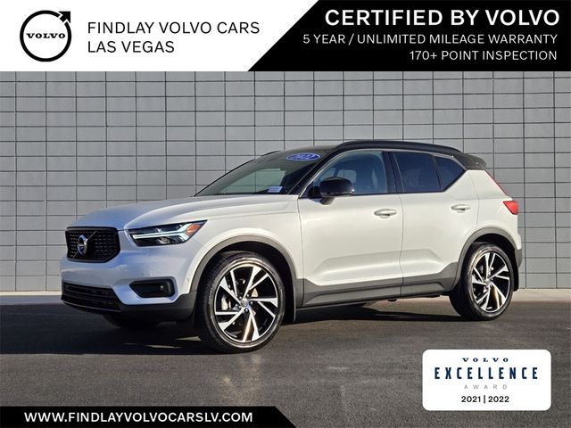 2022 Volvo XC40 R-Design