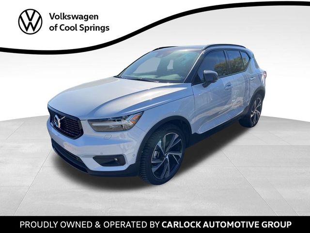 2022 Volvo XC40 R-Design