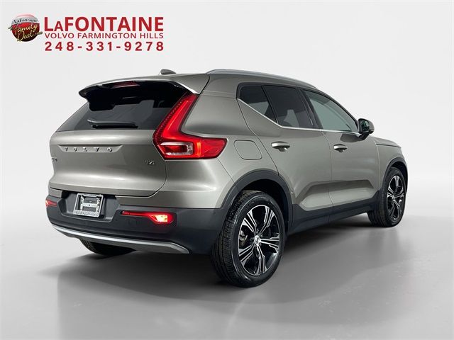 2022 Volvo XC40 Inscription