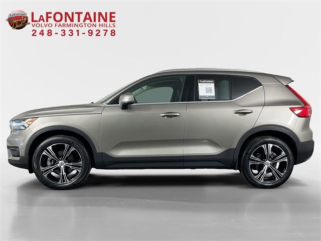 2022 Volvo XC40 Inscription