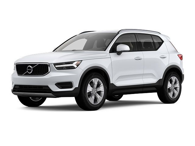 2022 Volvo XC40 Momentum