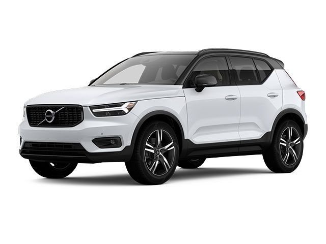 2022 Volvo XC40 R-Design