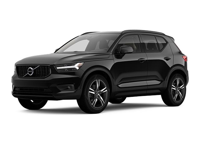 2022 Volvo XC40 R-Design