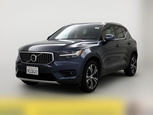 2022 Volvo XC40 Inscription