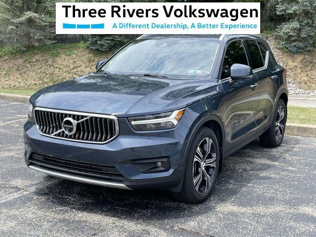 2022 Volvo XC40 Inscription