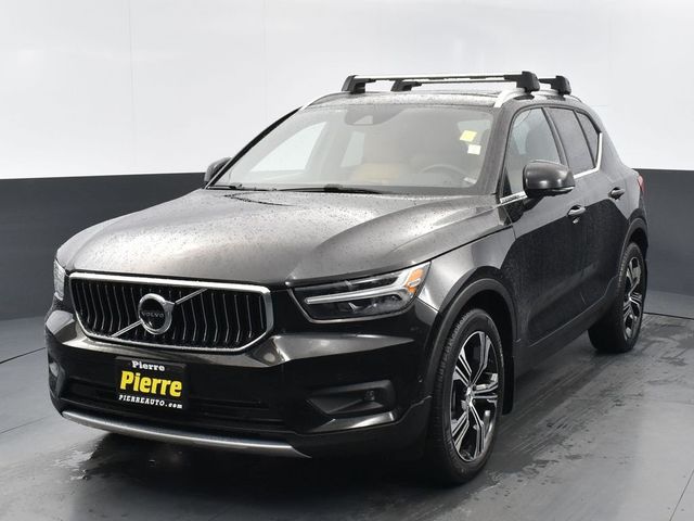 2022 Volvo XC40 Inscription