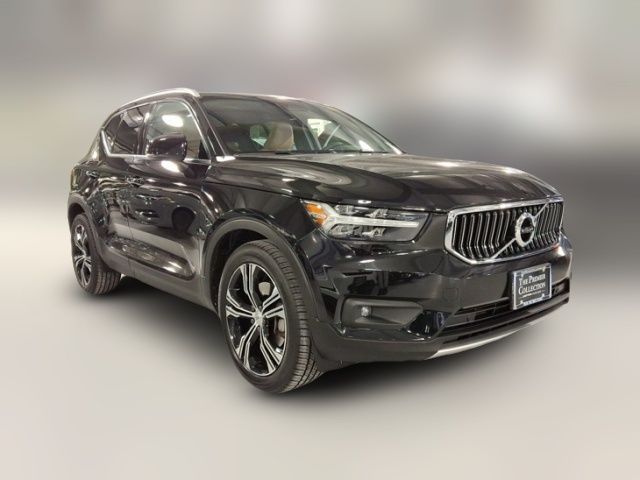 2022 Volvo XC40 Inscription