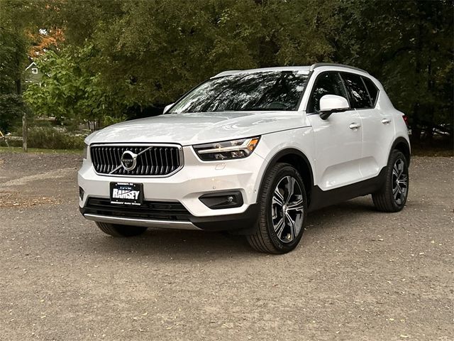 2022 Volvo XC40 Inscription