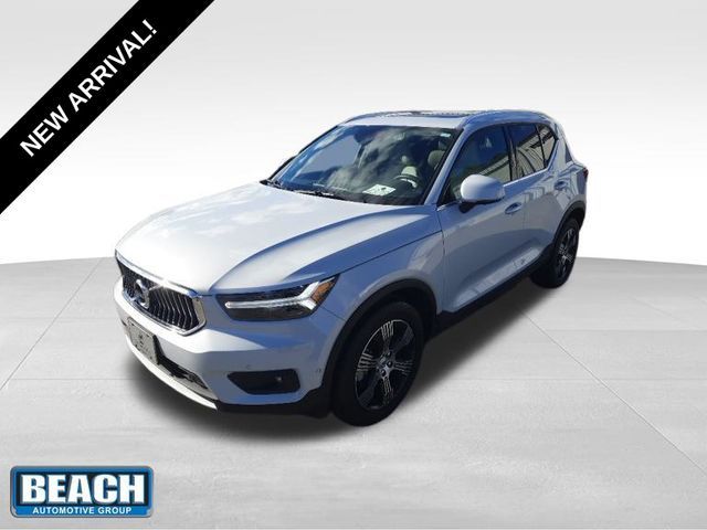 2022 Volvo XC40 Inscription