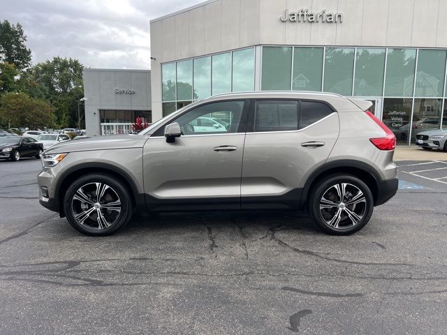 2022 Volvo XC40 Inscription