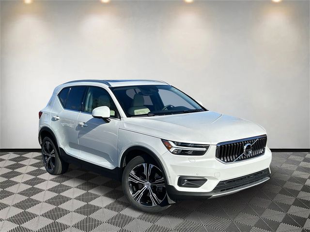 2022 Volvo XC40 Inscription