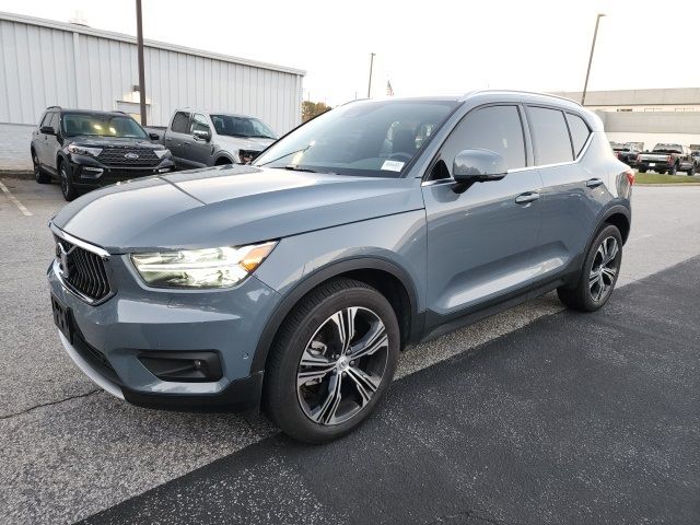 2022 Volvo XC40 Inscription