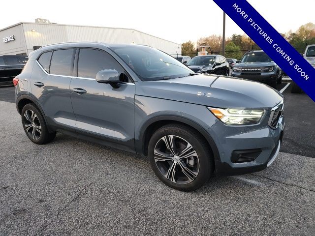 2022 Volvo XC40 Inscription