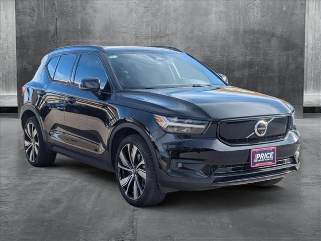 2022 Volvo XC40 Recharge Pure Electric Twin Plus