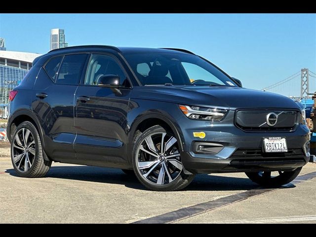 2022 Volvo XC40 Recharge Pure Electric Twin Plus