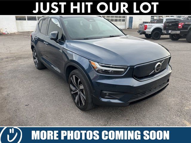 2022 Volvo XC40 Recharge Pure Electric Twin Plus