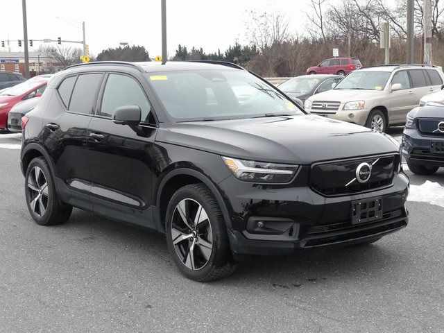 2022 Volvo XC40 Recharge Pure Electric Twin Plus