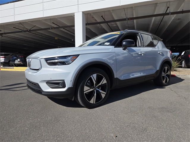 2022 Volvo XC40 Recharge Pure Electric Twin Plus