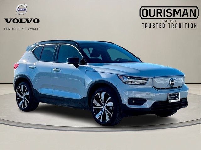 2022 Volvo XC40 Recharge Pure Electric Twin Plus