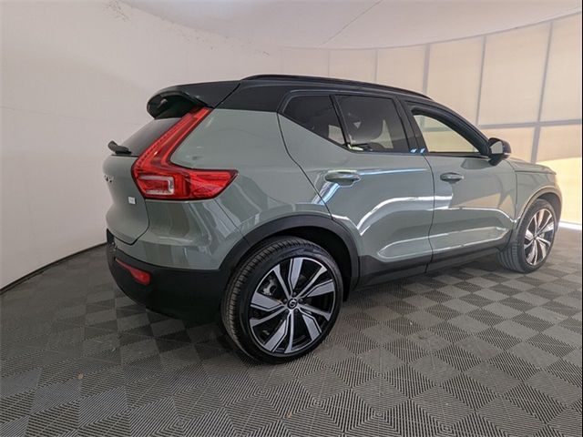 2022 Volvo XC40 Recharge Pure Electric Twin Plus