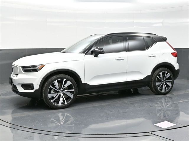 2022 Volvo XC40 Recharge Pure Electric Twin Plus