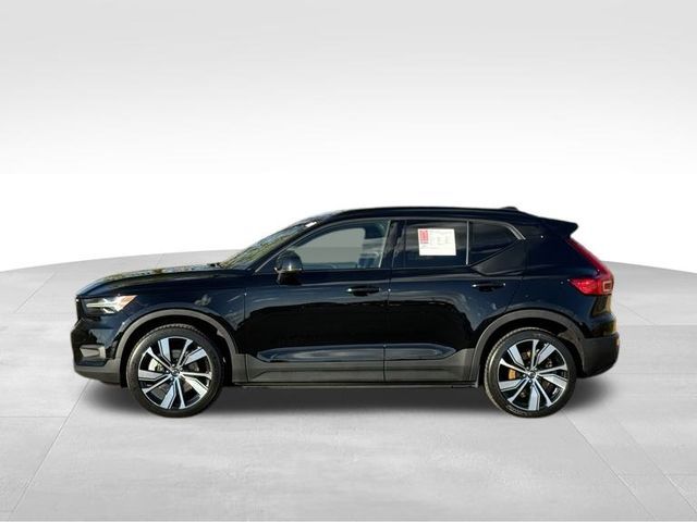 2022 Volvo XC40 Recharge Pure Electric Twin Plus