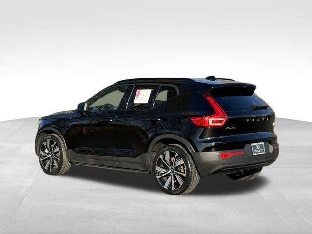 2022 Volvo XC40 Recharge Pure Electric Twin Plus