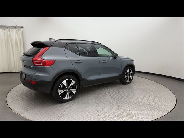 2022 Volvo XC40 Recharge Pure Electric Twin Plus