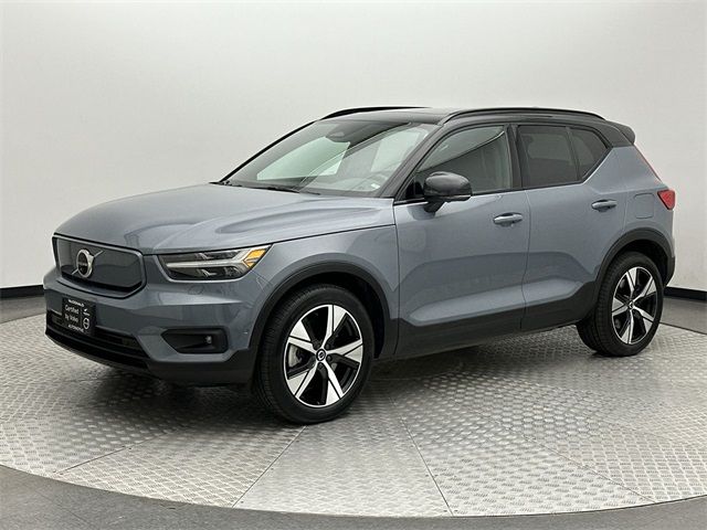 2022 Volvo XC40 Recharge Pure Electric Twin Plus