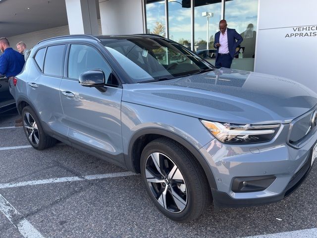 2022 Volvo XC40 Recharge Pure Electric Twin Plus