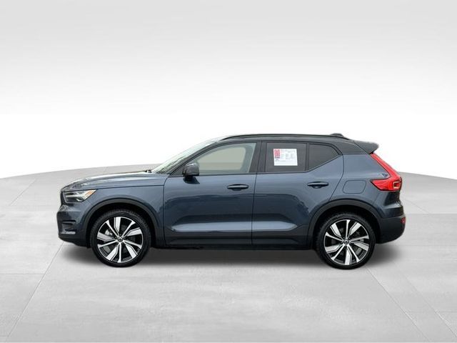 2022 Volvo XC40 Recharge Pure Electric Twin Plus