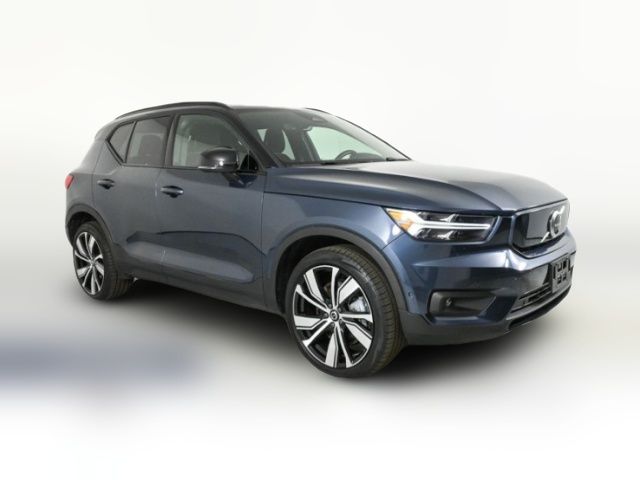 2022 Volvo XC40 Recharge Pure Electric Twin Plus