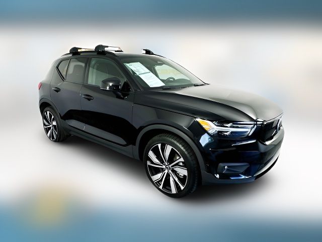 2022 Volvo XC40 Recharge Pure Electric Twin Plus