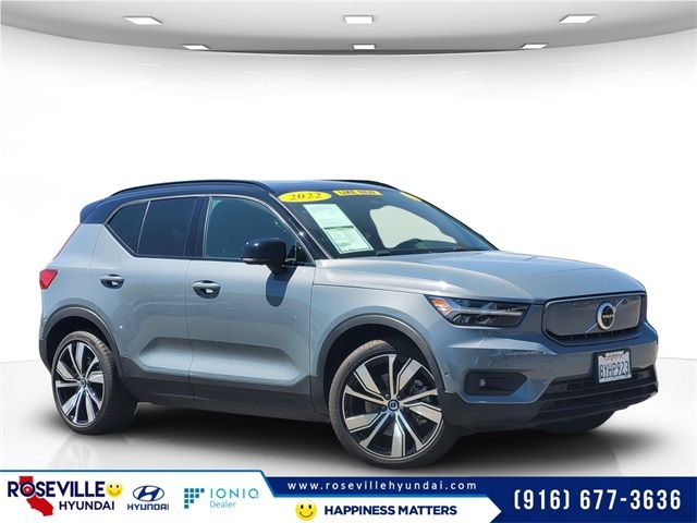 2022 Volvo XC40 Recharge Pure Electric Twin Plus