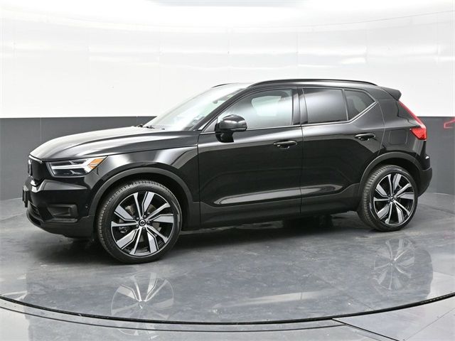 2022 Volvo XC40 Recharge Pure Electric Twin Plus