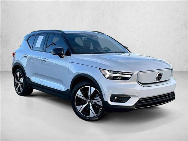 2022 Volvo XC40 Recharge Pure Electric Twin Plus