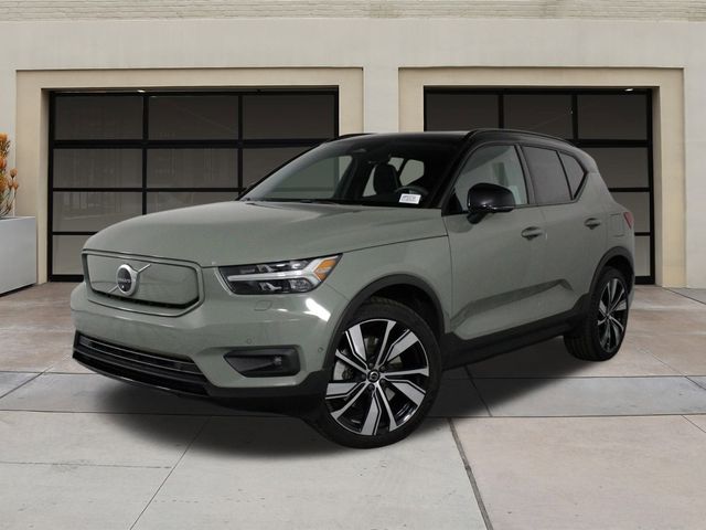 2022 Volvo XC40 Recharge Pure Electric Twin Plus