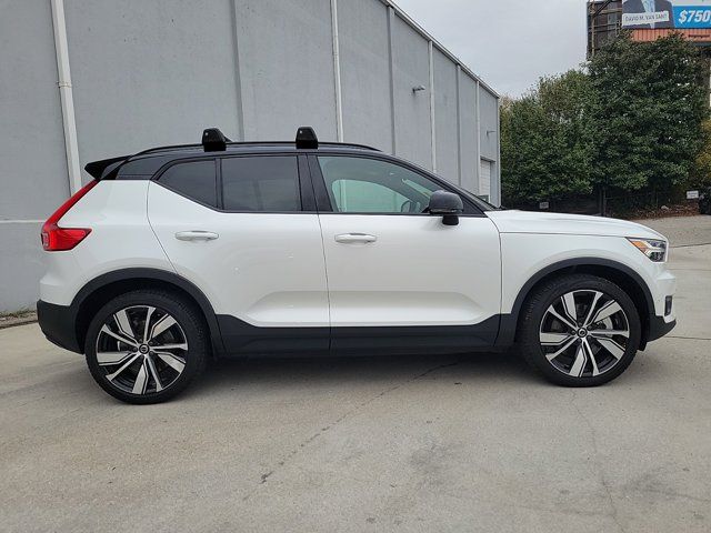 2022 Volvo XC40 Recharge Pure Electric Twin Plus